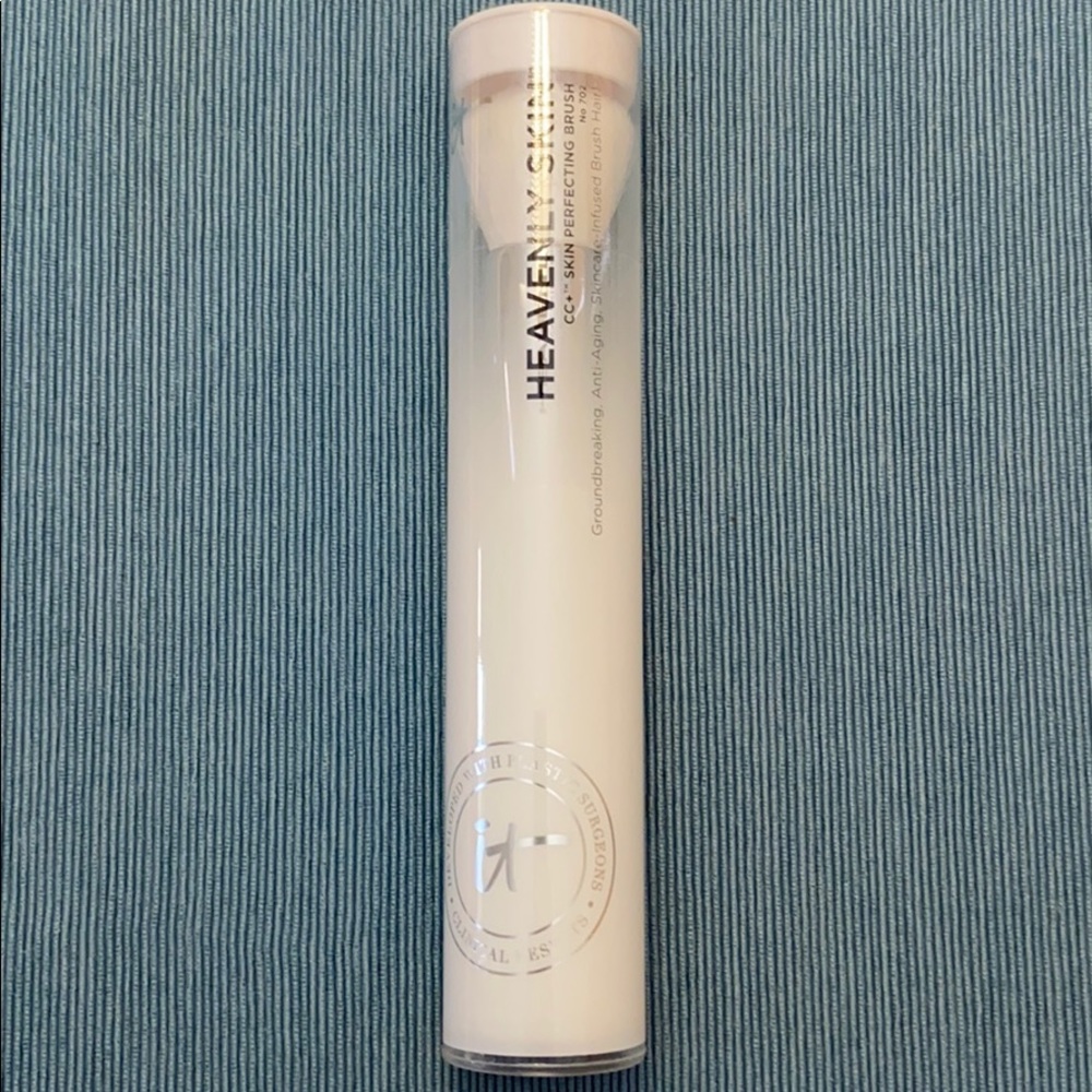 CC+ Skin Perfecting Brush #702